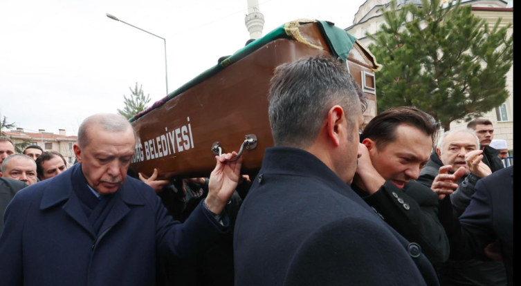 Cumhurbaşkanı Erdoğan Bolu'da Gültekin ailesinin cenazesine katıldı